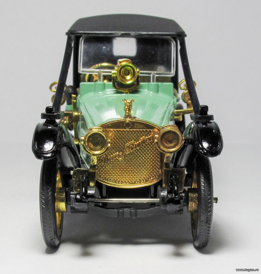 Автомобили 1915 года завода «Руссо-Балт"