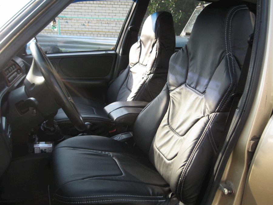 Чехлы Recaro Нива Шевроле