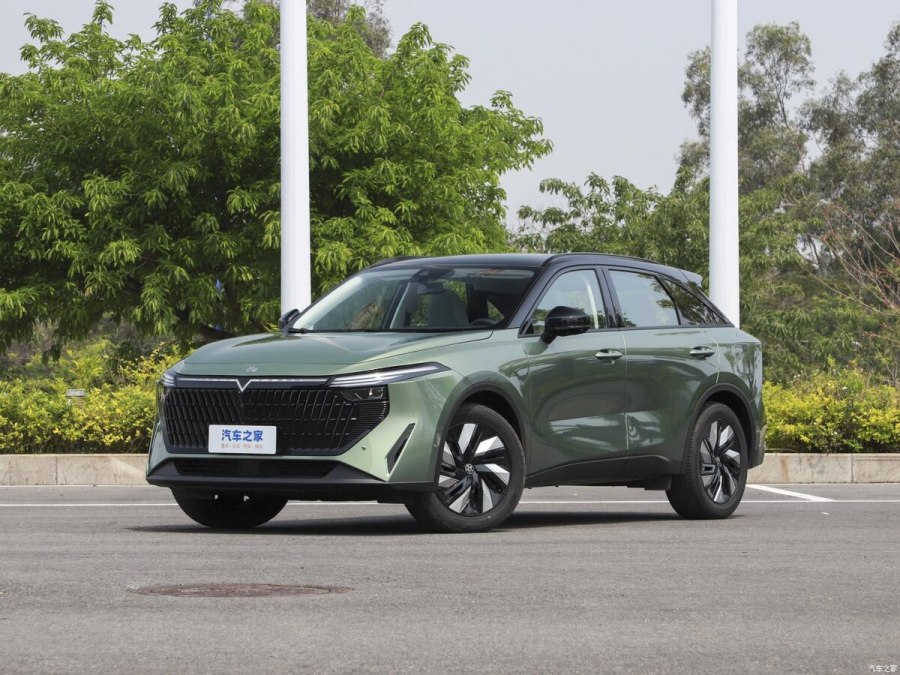 Nissan Venucia
