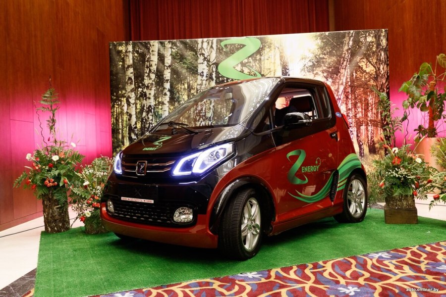 Электромобиль Zotye e200