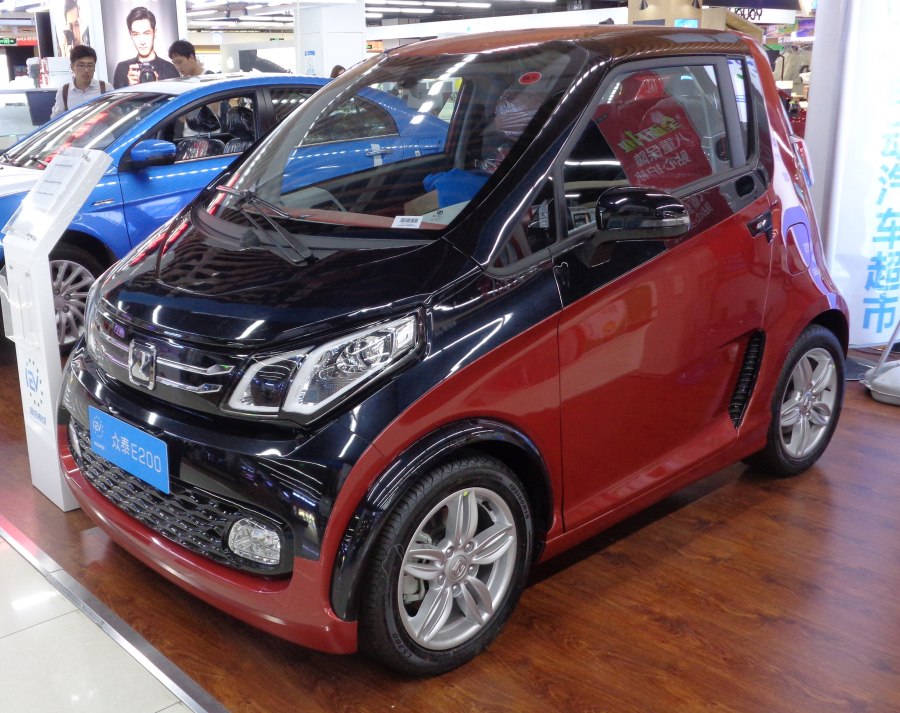 Автомобиль Zotye e200
