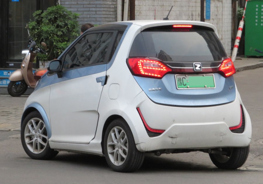 Электромобиль Zotye e200