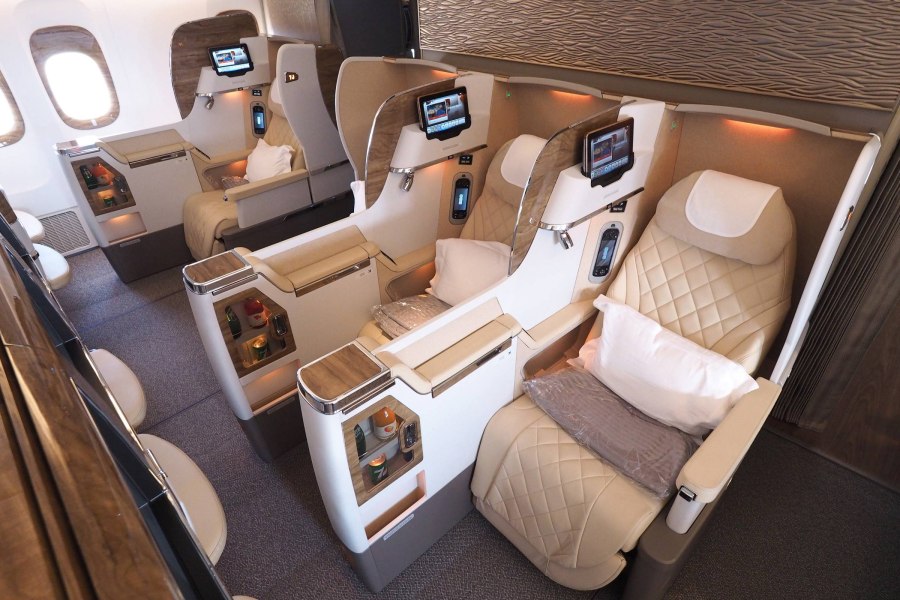 Эмирейтс Боинг 777 Business