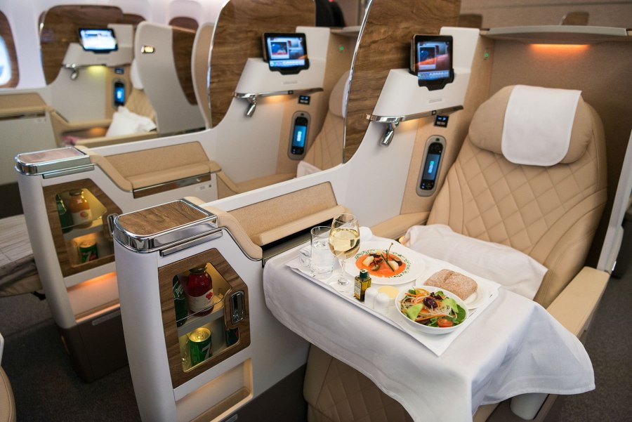 Первый класс Боинг 777 Эмирейтс