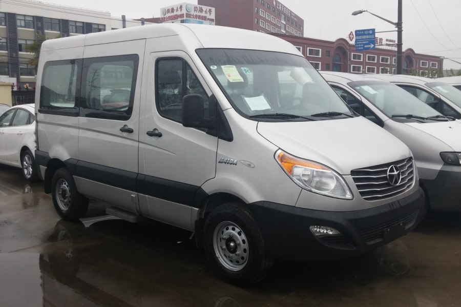 JAC Sunray 8+1