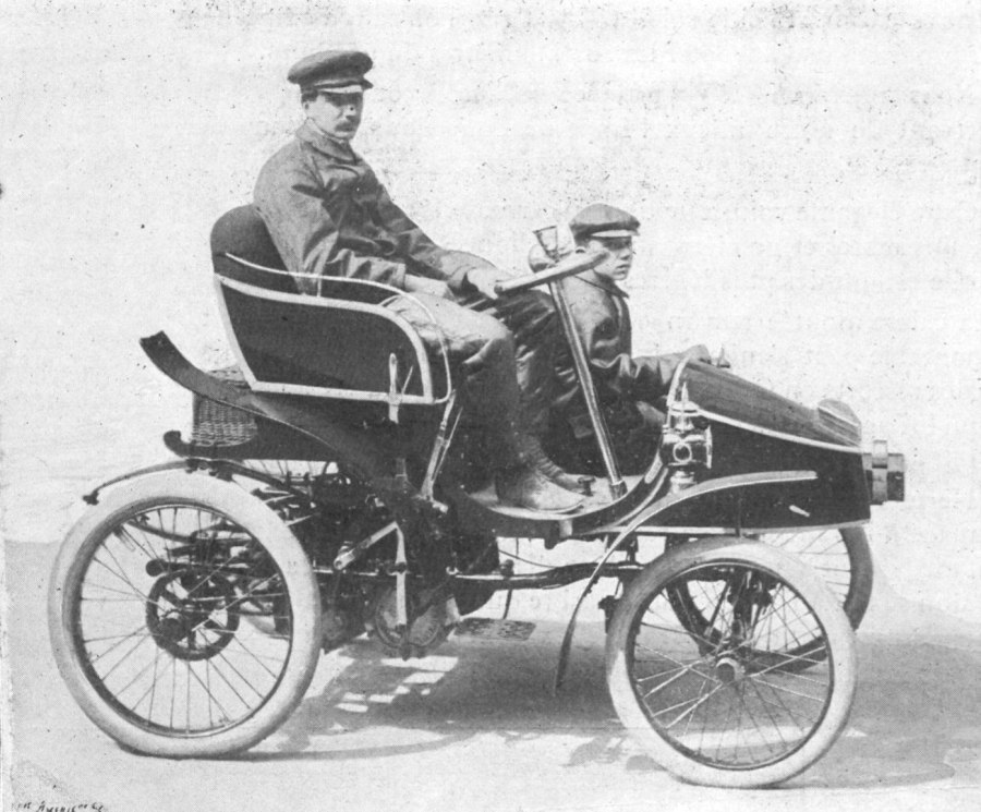 Первый автомобиль де Дион бутон 1899