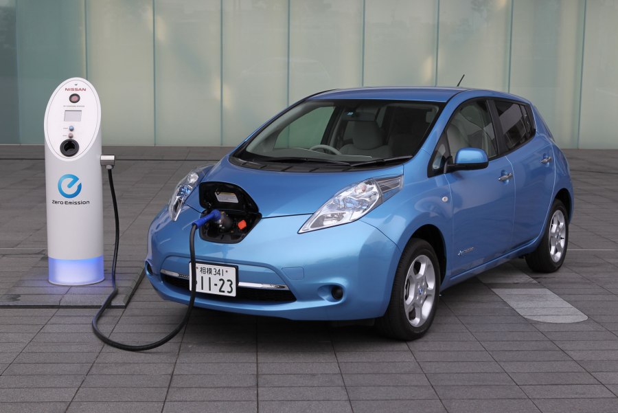Zero emission Nissan электромобиль