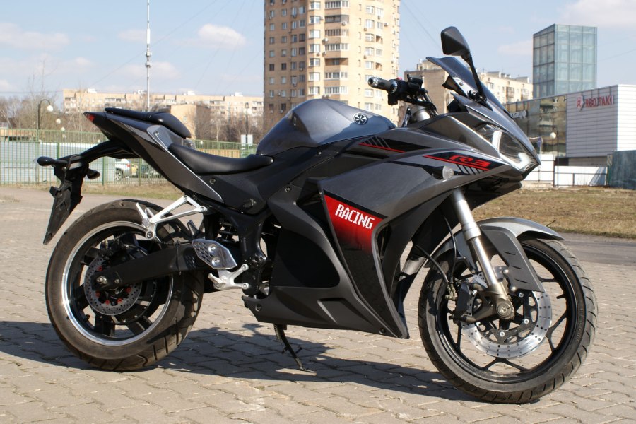 Электромотоцикл Yamaha r3