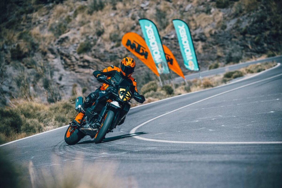 KTM 890 SMT