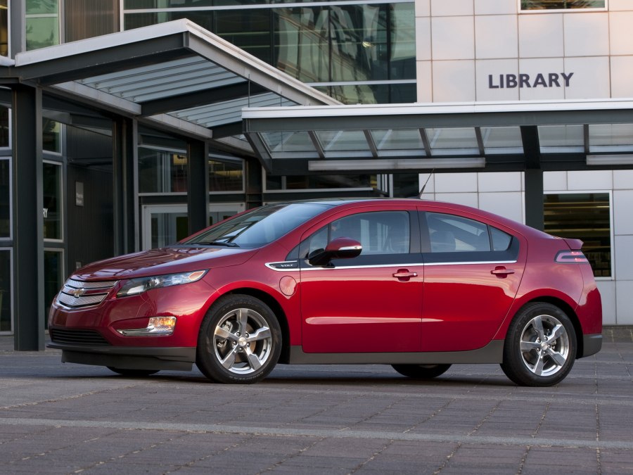 Chevrolet Volt электромобиль
