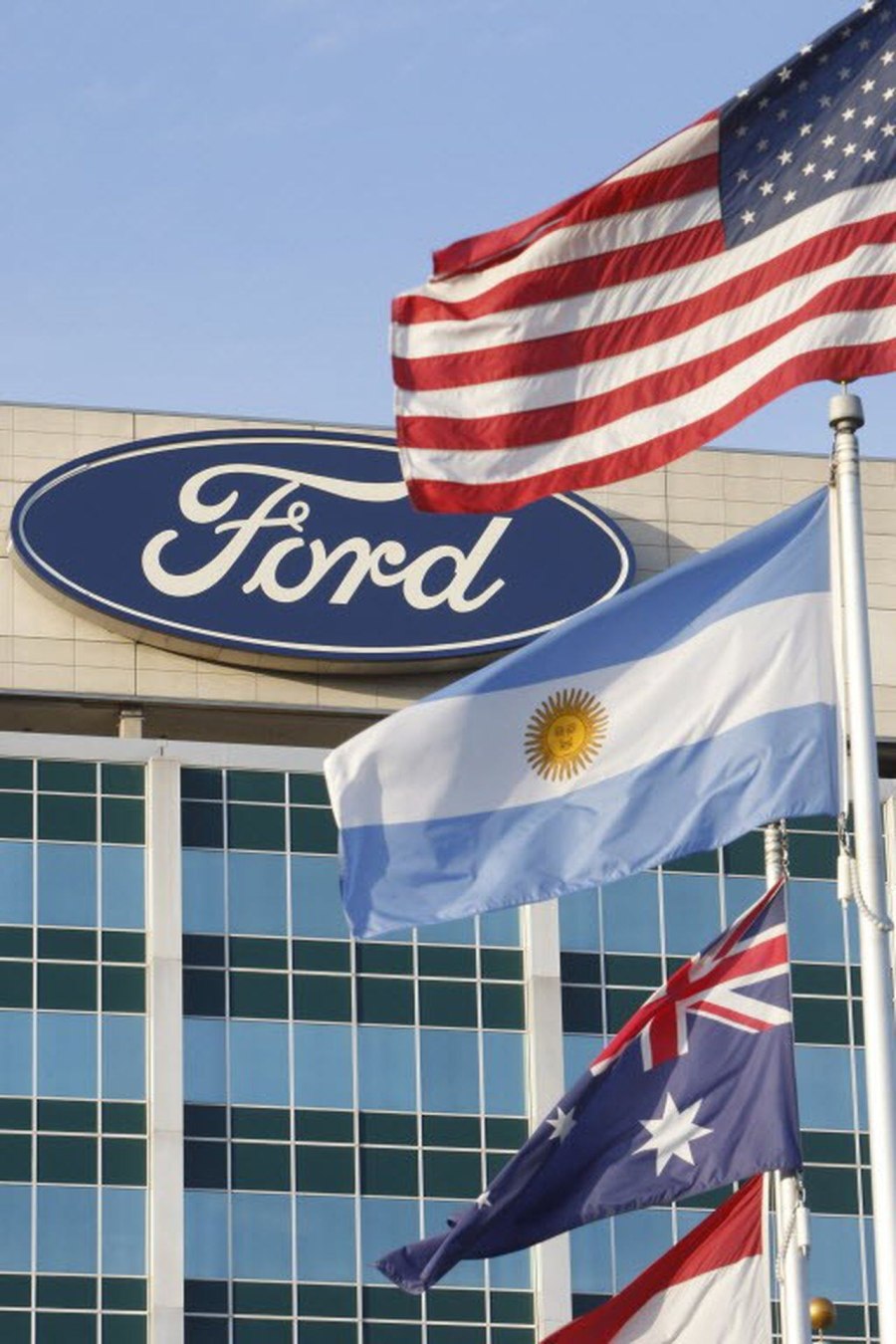 Ford Motor штаб кампания
