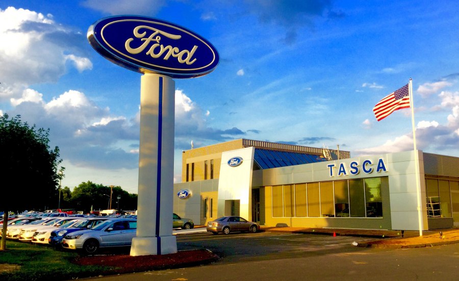 Автопроизводитель Ford Motor