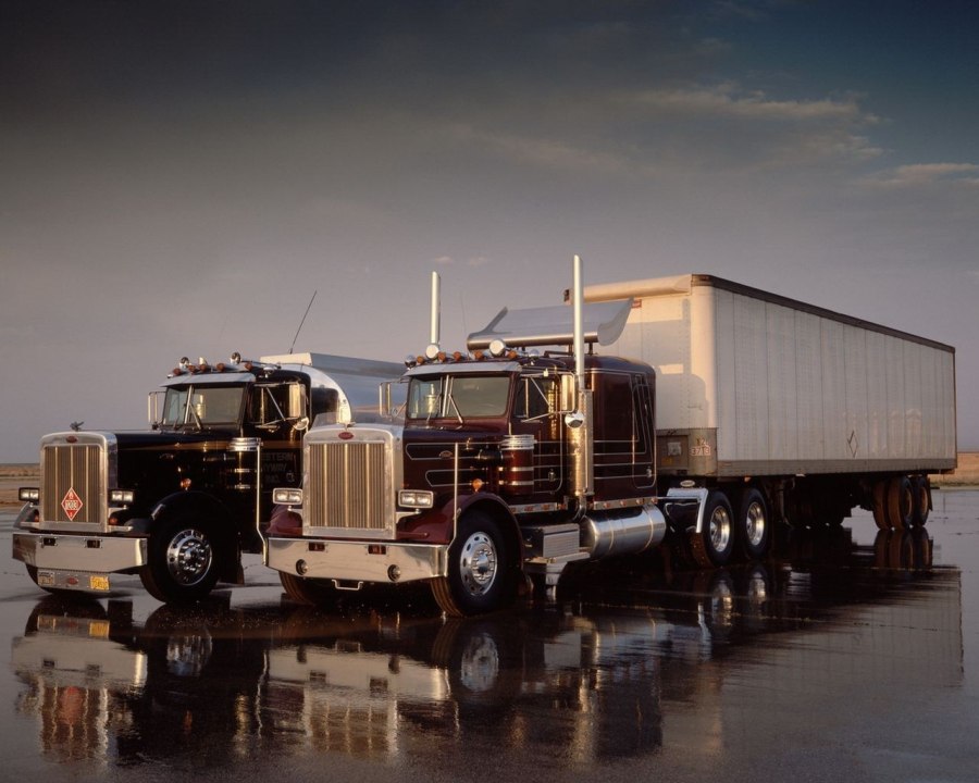 Американский грузовик Peterbilt