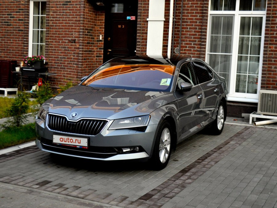 Skoda Superb 2016 III