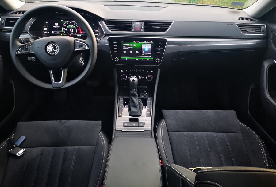 Skoda Superb 2020 салон
