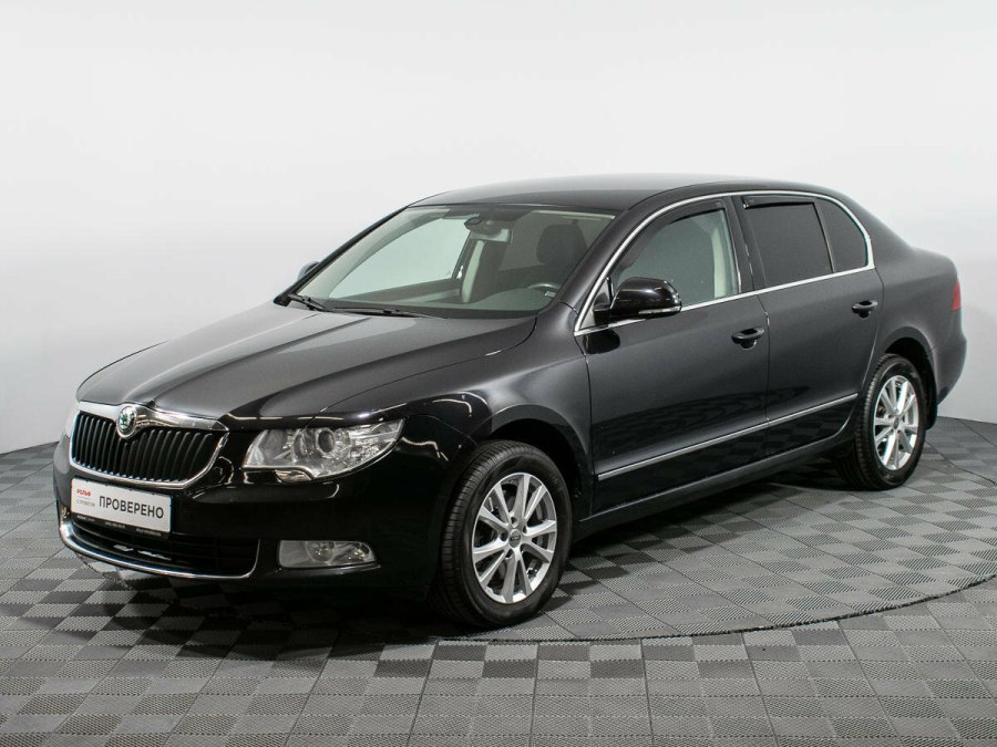 Skoda Superb 2012 черный