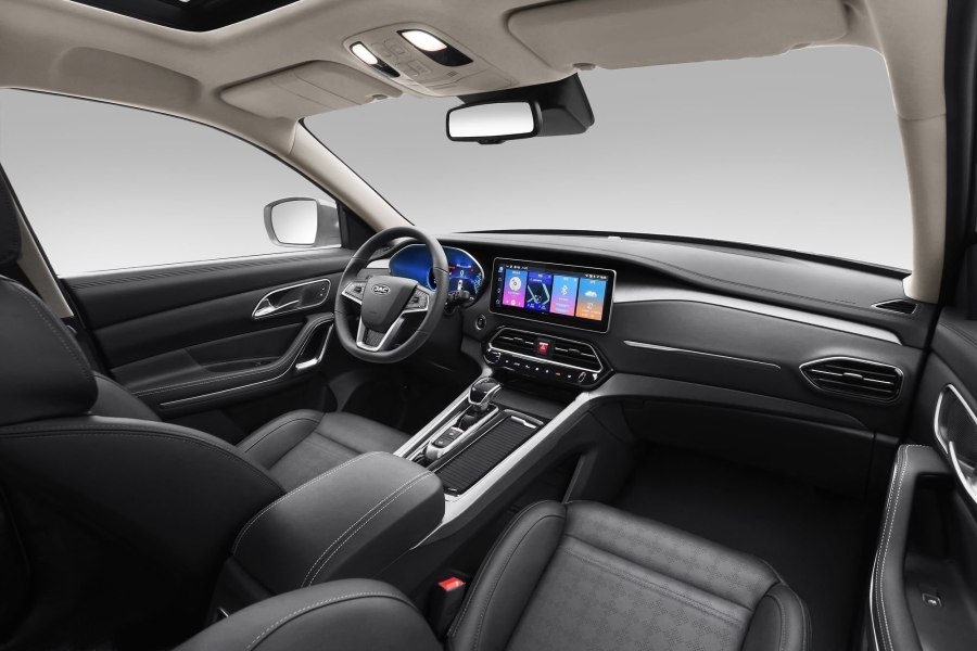 Китайский кроссовер JAC s7
