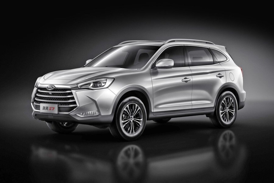 JAC 7 кроссовер