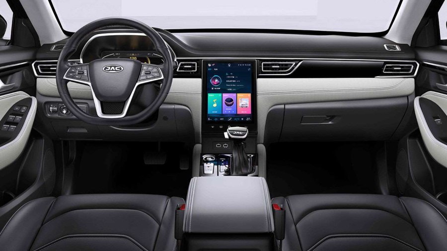 JAC седан 2021 j7